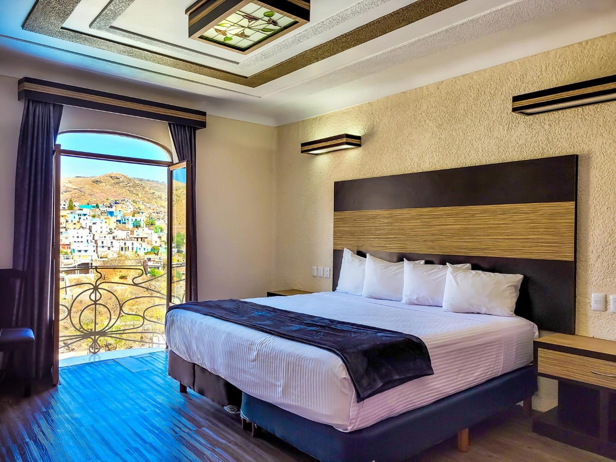 Hotel Paseo De La Presa غواناخواتو المظهر الخارجي الصورة