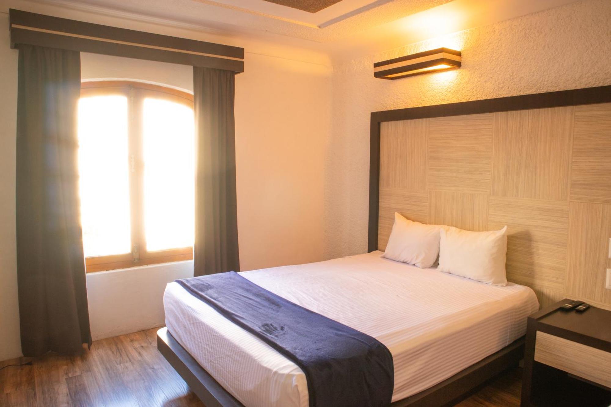 Hotel Paseo De La Presa غواناخواتو المظهر الخارجي الصورة